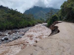 Río Baché ha afectado las vías en Santa María 8 17 marzo, 2022