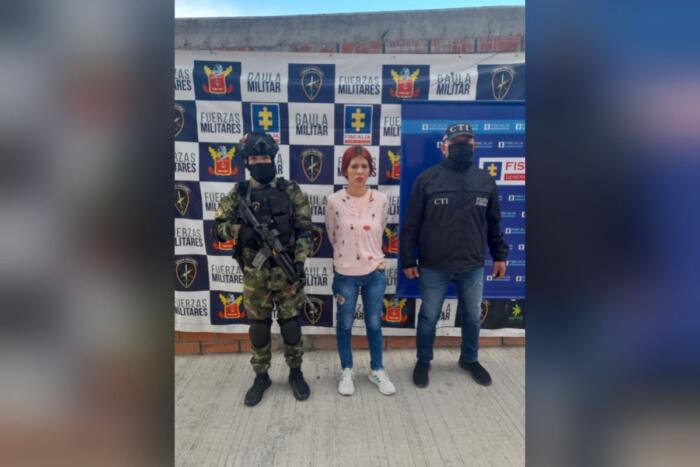 Woman posed as a member of the 'Aguilas Negras' to extort money